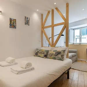 Apartamento Alfama's Heart Studio By Lovelystay, Lisboa