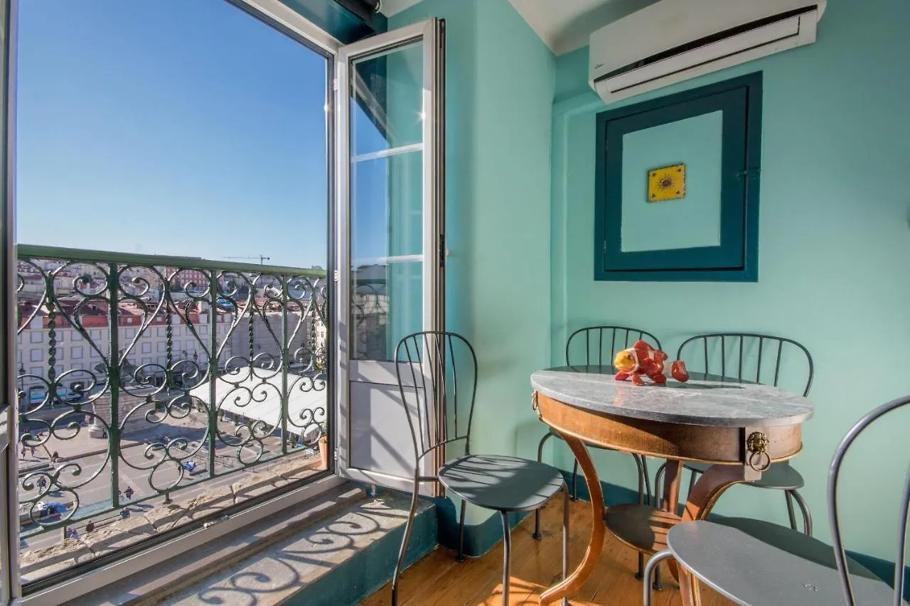 Lisbon Heart Apartments - White Apartment By Lovelystay