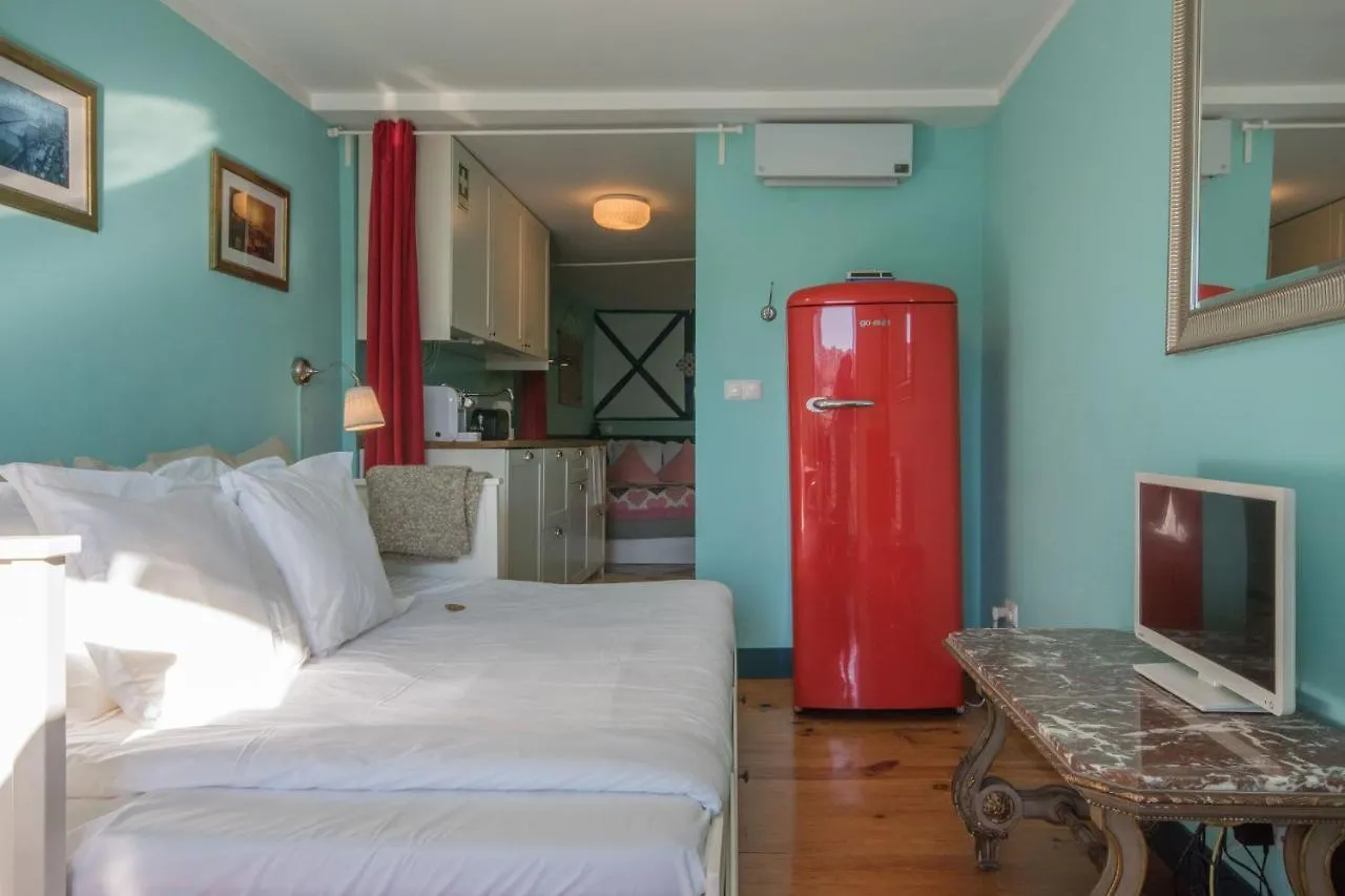 Lisbon Heart Apartments - White Apartment By Lovelystay